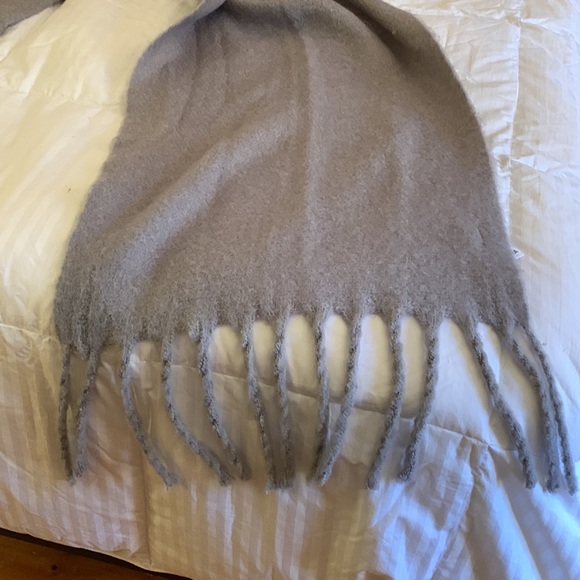 NWT Oversized Scarf/Wrap. 2 available 1- blue 1- gray - Picture 7 of 8